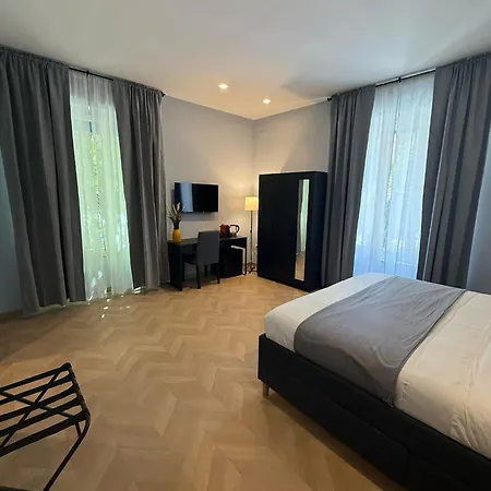 Mazzini Bed & Breakfast *